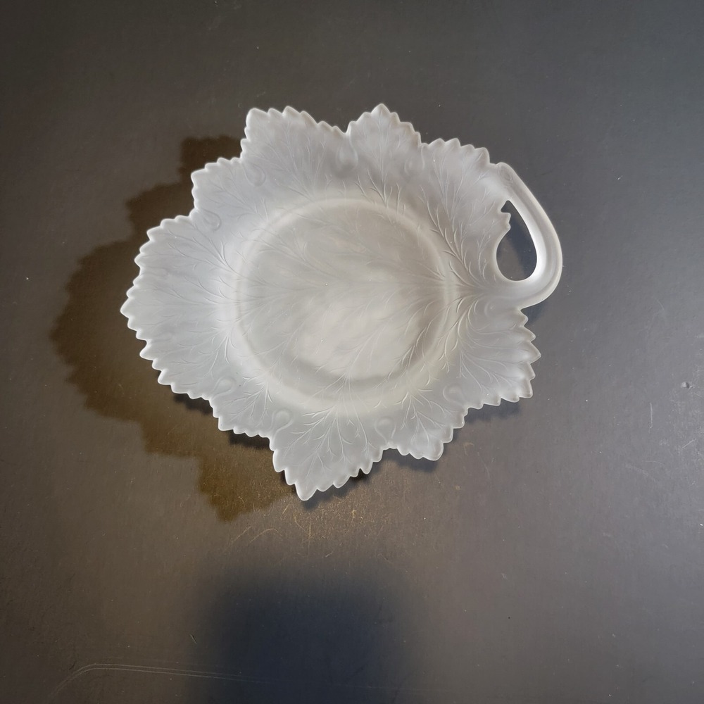 Fenton Satin Leaf Dish/bowl